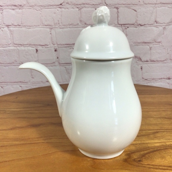 Vintage Porcelain Lidded Creamer Syrup Server - 8oz - Picture 4 of 8